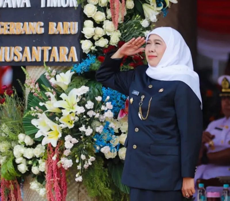 Khofifah Beri Santunan Rp 10 Juta untuk Keluarga Empat Korban Karhutla Bromo