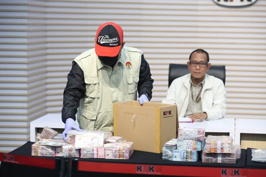 KPK Geledah Delapan Lokasi Kasus Korupsi Dana Bencana BNPB, Sita Tiga Mobil