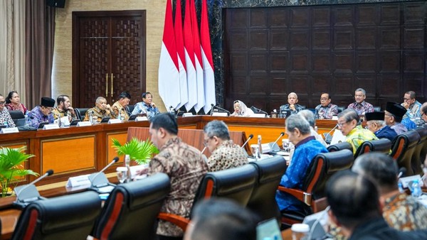 Wantimpres Dalami Postur APBN 2026-2027, Menkeu Paparkan Kondisi Fiskal